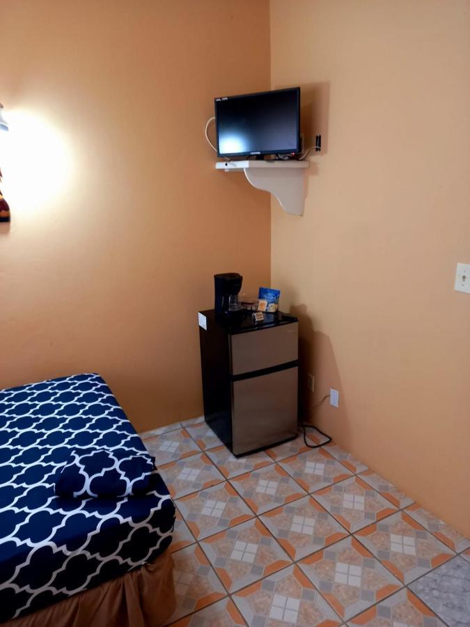 Beverley'S Guest House, Nevis Exterior foto