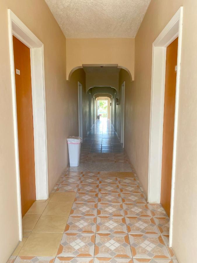 Beverley'S Guest House, Nevis Exterior foto