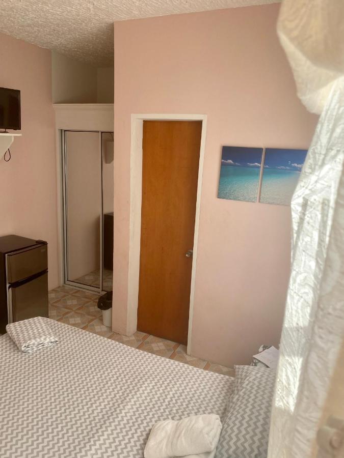 Beverley'S Guest House, Nevis Exterior foto