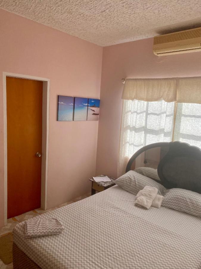 Beverley'S Guest House, Nevis Exterior foto